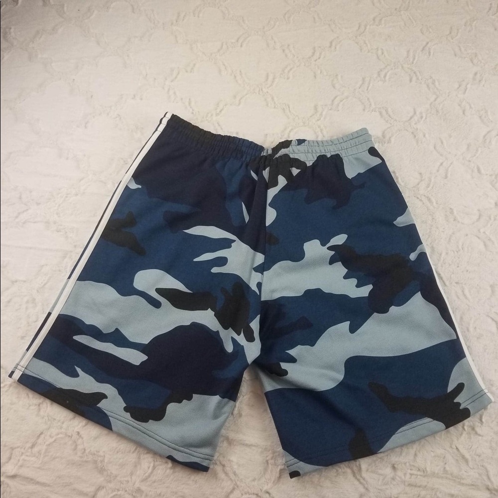Adidas size xl camp shorts NWT